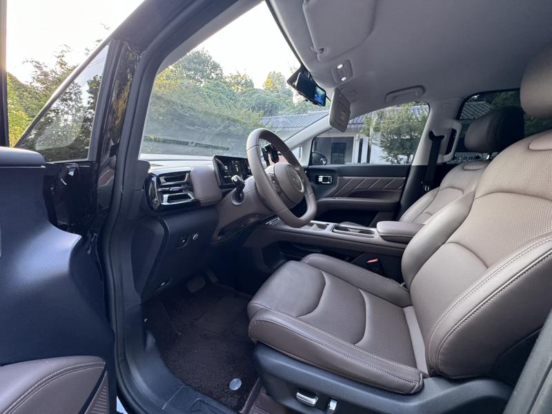 Wuling Starlight 730 Hybrid/EV, 2025 — фото 7 из 9
