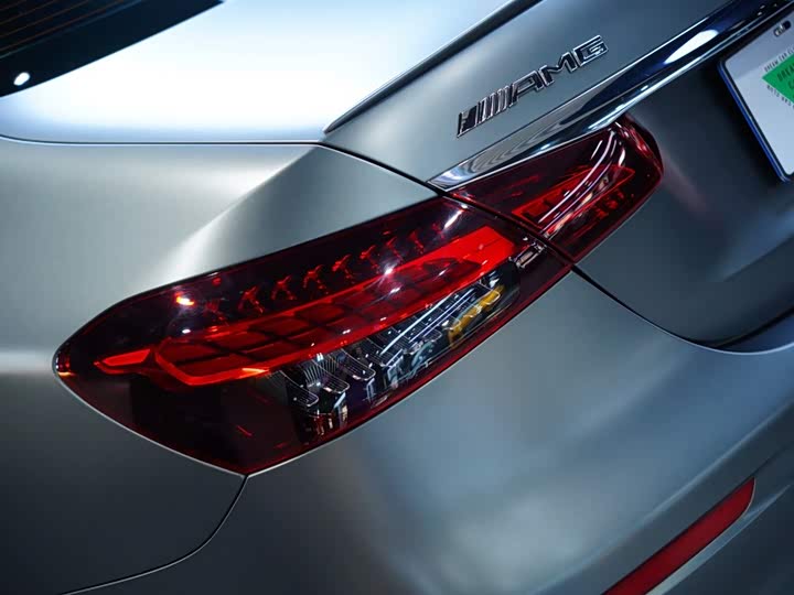 Mercedes-Benz E-Class AMG, 2023 — фото 8 из 9