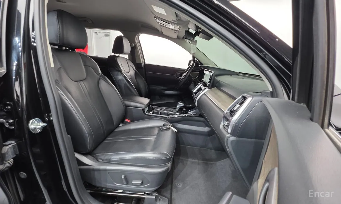 Kia Sorento, 2022 — фото 10 из 12