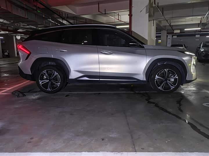 Geely Galaxy L7, 2023 — фото 3 из 9