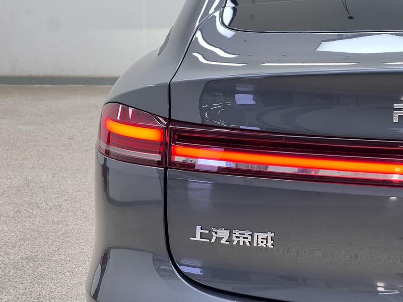 Roewe D6, 2025 — фото 7 из 12