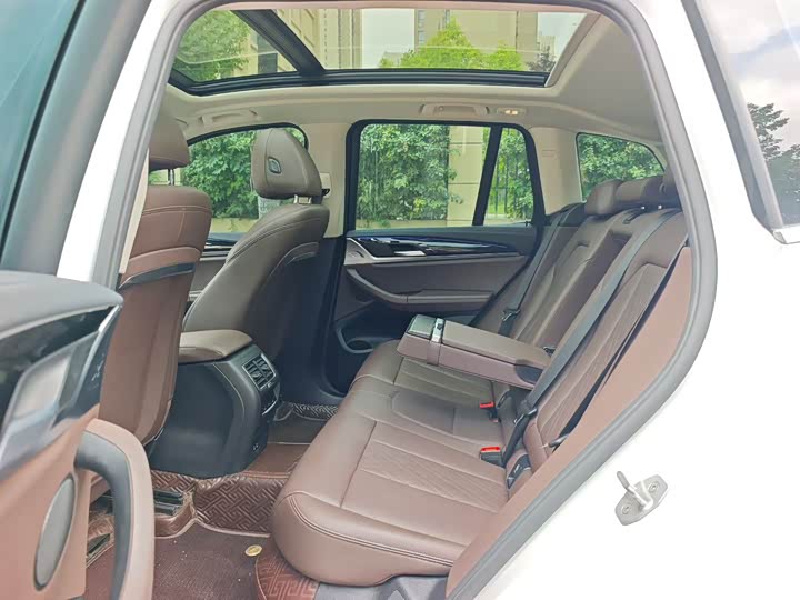 BMW X3, 2023 — фото 6 из 9