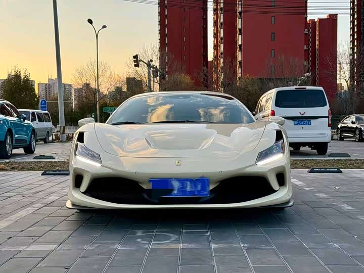 Ferrari F8, 2023 — фото 2 из 7