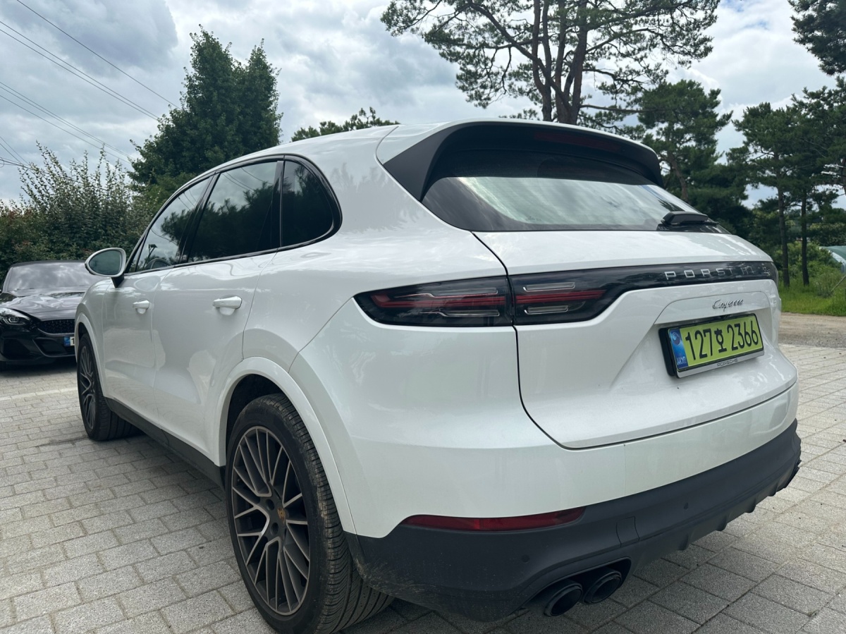 Porsche Cayenne, 2023 — фото 2 из 12