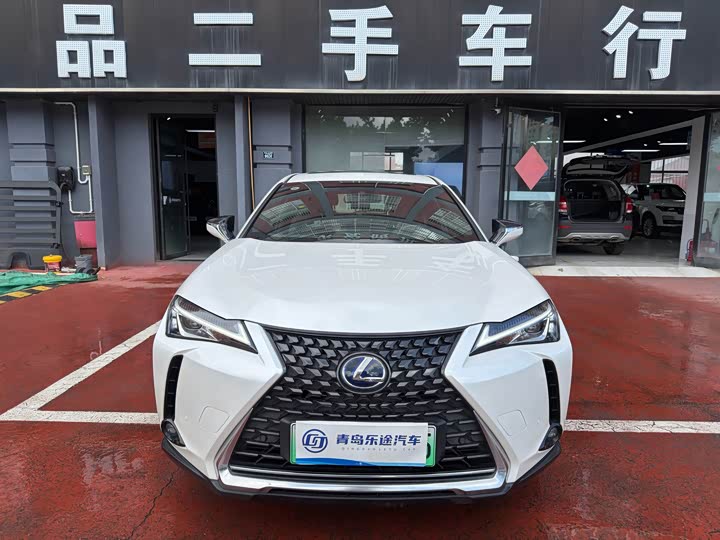 Lexus UX Hybrid, 2022 — купить в Перми под ключ