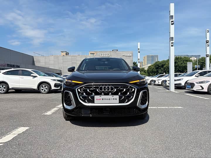 Audi Q5L, 2025 — фото 2 из 9