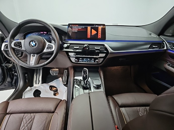 BMW Gran Turismo, 2024 — фото 6 из 12