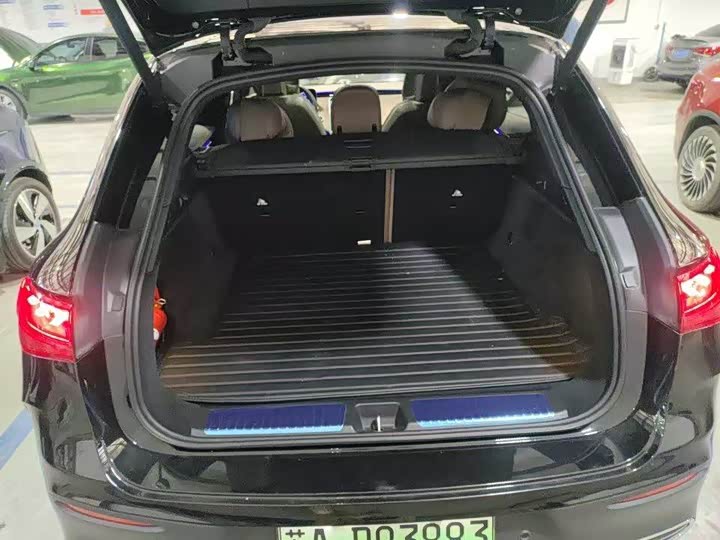 Mercedes-Benz EQE SUV, 2024 — фото 5 из 9