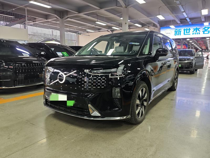 Volvo EM90, 2024 — купить в Ульяновске под ключ