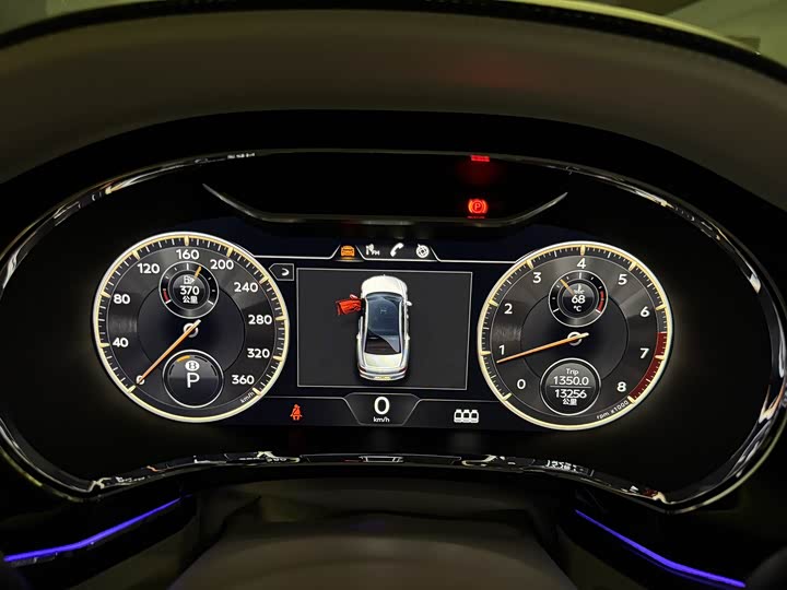 Bentley Flying Spur, 2023 — фото 7 из 9