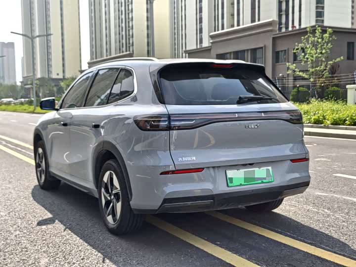 Geely Galaxy E5, 2025 — фото 8 из 9