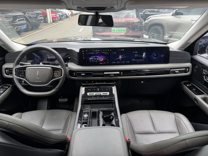 Lincoln Aviator, 2025 — фото 4 из 9