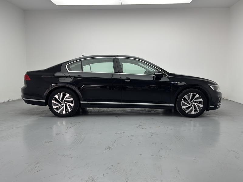 Volkswagen Magotan GTE Hybrid, 2023 — фото 8 из 12