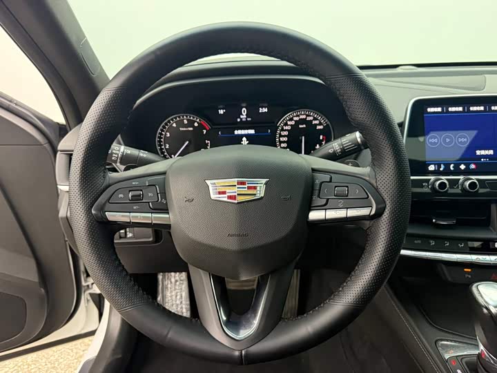 Cadillac CT4, 2022 — фото 8 из 9