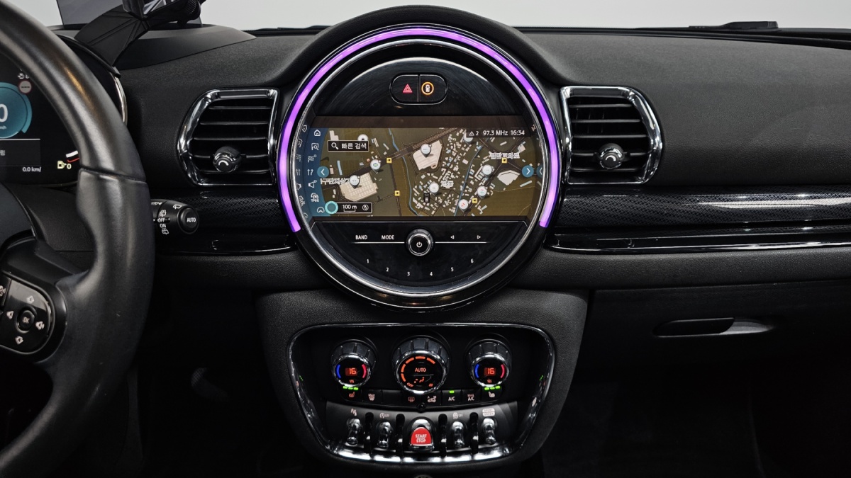 Mini Clubman, 2022 — фото 12 из 12