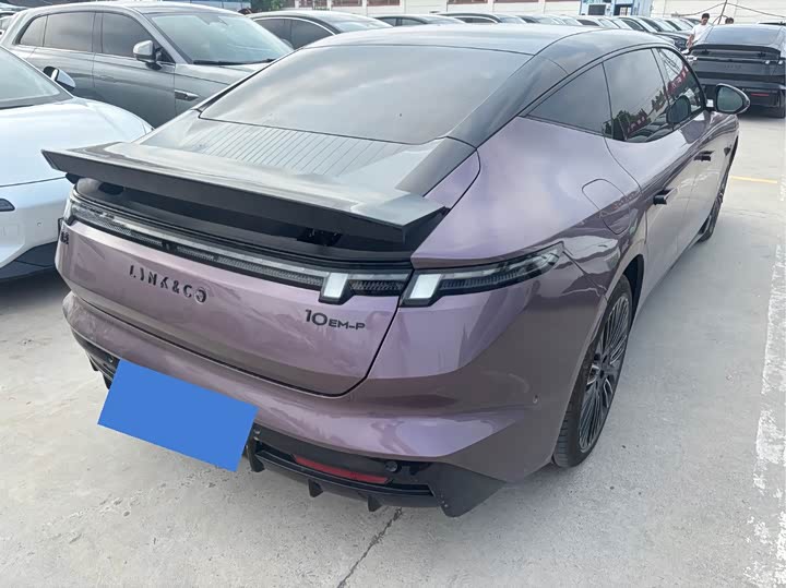 Lynk & Co 30 EM-P Hybrid, 2025 — фото 7 из 9