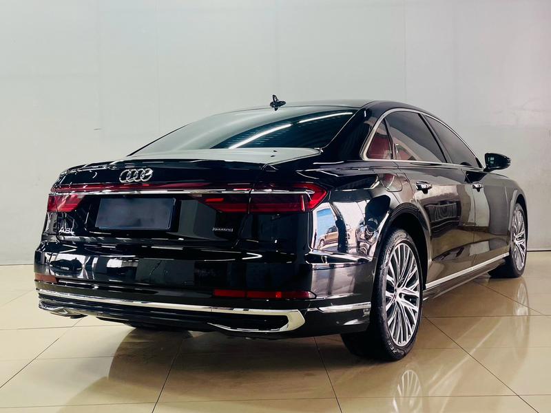 Audi A8, 2024 — фото 7 из 12