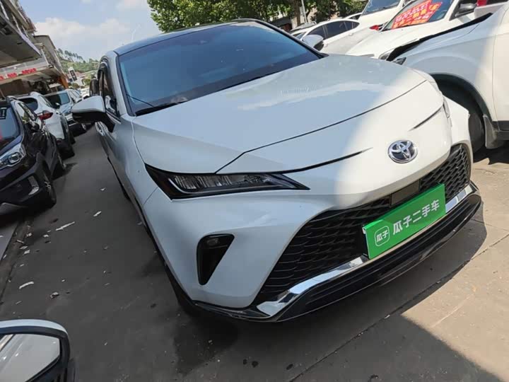 Toyota Venza, 2023 — фото 4 из 9