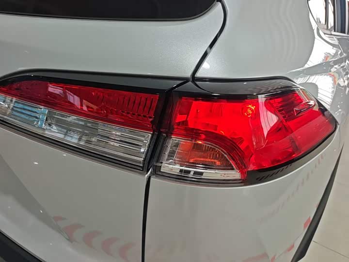 Toyota Corolla Cross, 2025 — фото 8 из 9