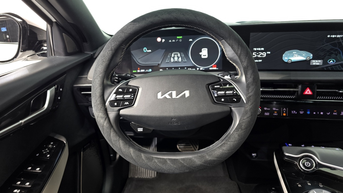 Kia EV6, 2021 — фото 12 из 12