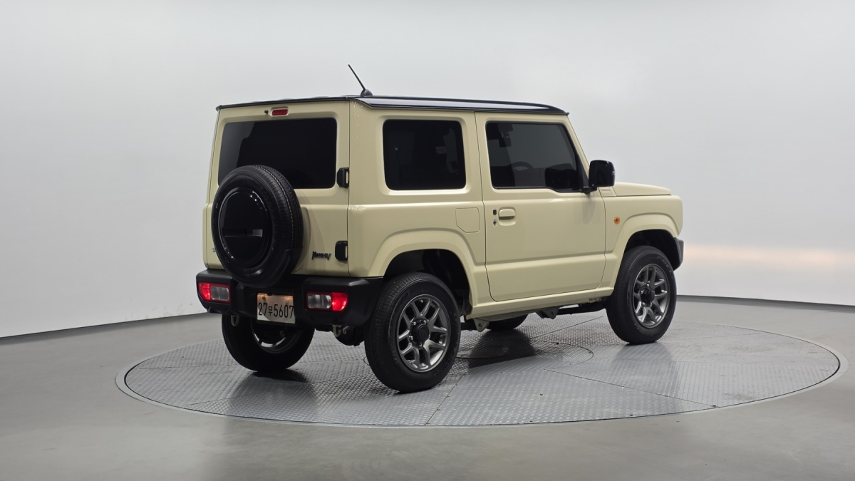 Suzuki Jimny, 2024 — фото 2 из 12
