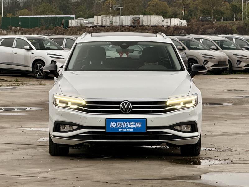 Volkswagen Passat Variant, 2022 — фото 2 из 12