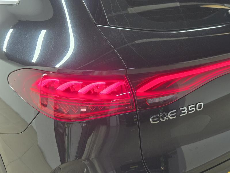 Mercedes-Benz EQE SUV, 2023 — фото 10 из 12