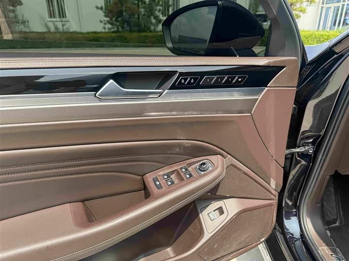 Volkswagen Phideon, 2023 — фото 7 из 9