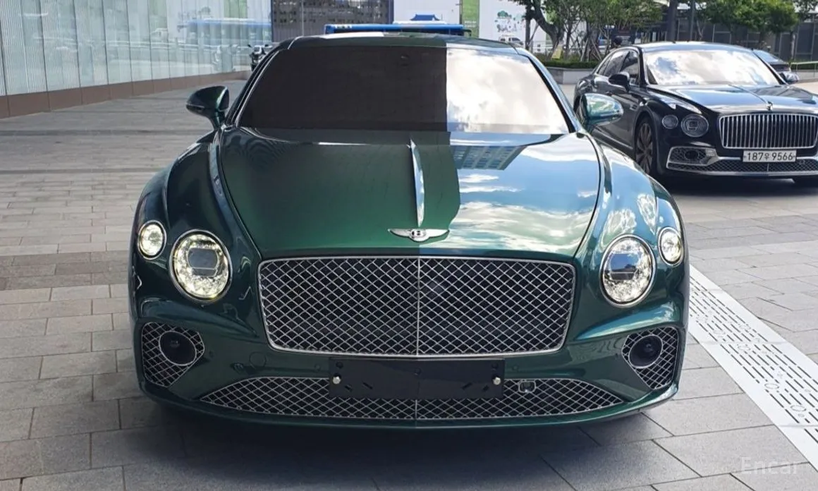 Bentley Continental GT, 2022 — фото 4 из 12