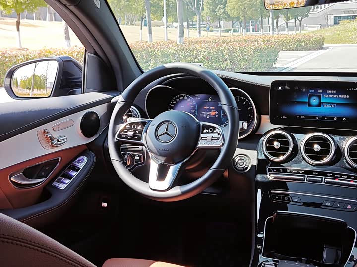 Mercedes-Benz GLC-Class Coupe, 2022 — фото 8 из 9