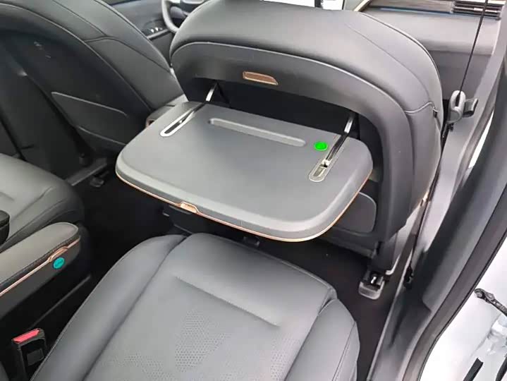 Dongfeng Yipai eπ 008, 2024 — фото 6 из 9