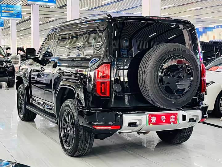 BYD FangChengBao Leopard 5, 2025 — фото 4 из 9
