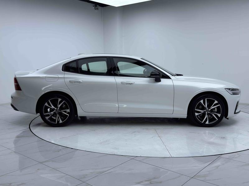 Volvo S60, 2024 — фото 8 из 12