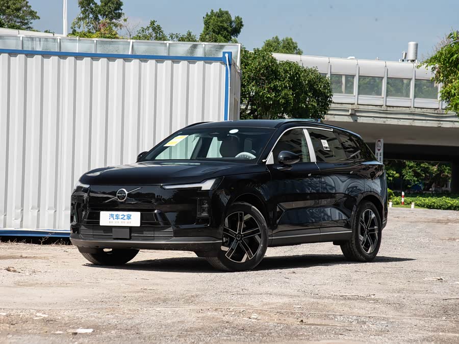 Volvo XC70 Hybrid, 2026 — купить в Иванове под ключ