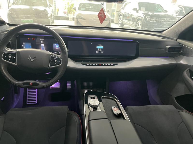BAIC Arcfox Alpha S, 2023 — фото 5 из 8