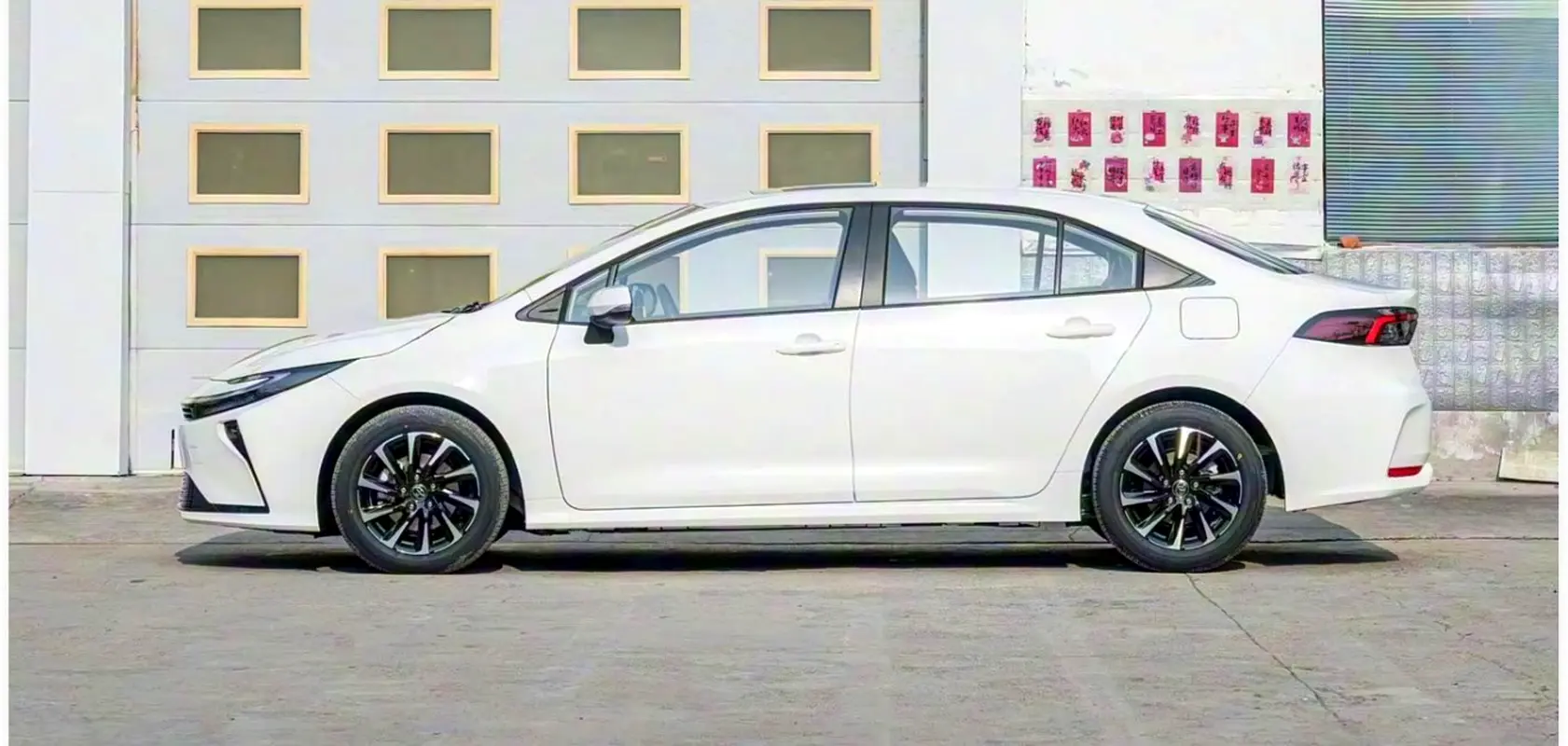 Toyota Corolla, 2026 — фото 2 из 3