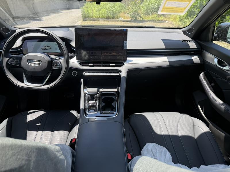 Geely Preface, 2025 — фото 9 из 12