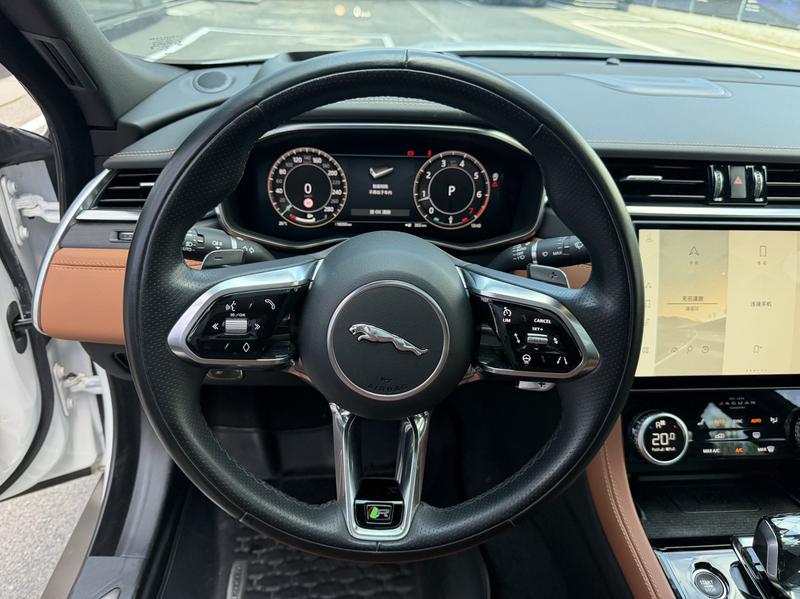 Jaguar XF L, 2023 — фото 10 из 12