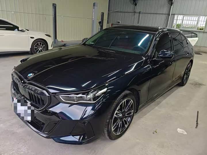 BMW 5 Series, 2025 — купить в Курске под ключ