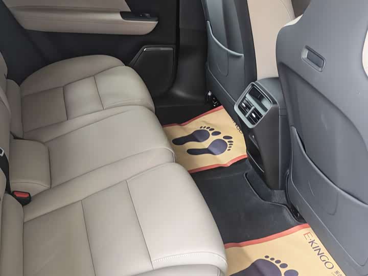 Volvo XC70 Hybrid, 2025 — фото 5 из 9