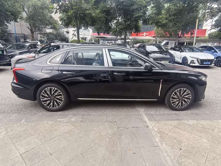 Hongqi H5, 2026 — фото 4 из 9