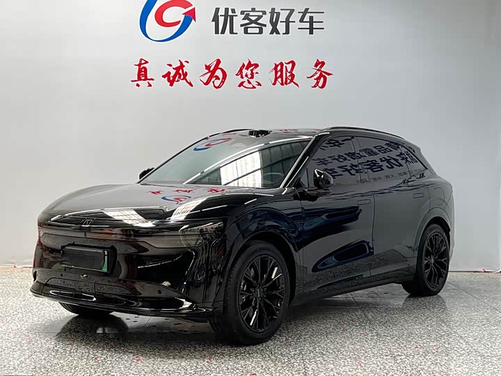 Zeekr 7X, 2024 — купить в Кирове под ключ