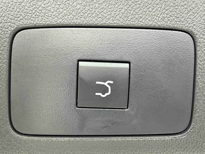 Dongfeng Yipai eπ 008, 2025 — фото 8 из 9