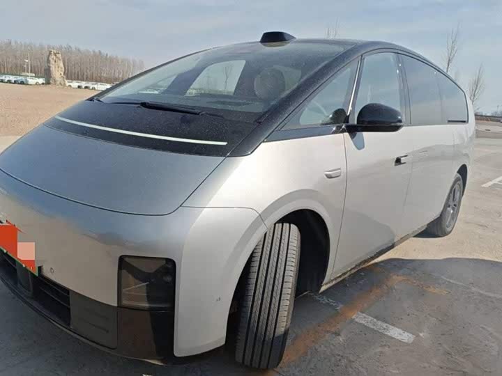 LiXiang Mega, 2023 — купить в Санкт-Петербурге под ключ