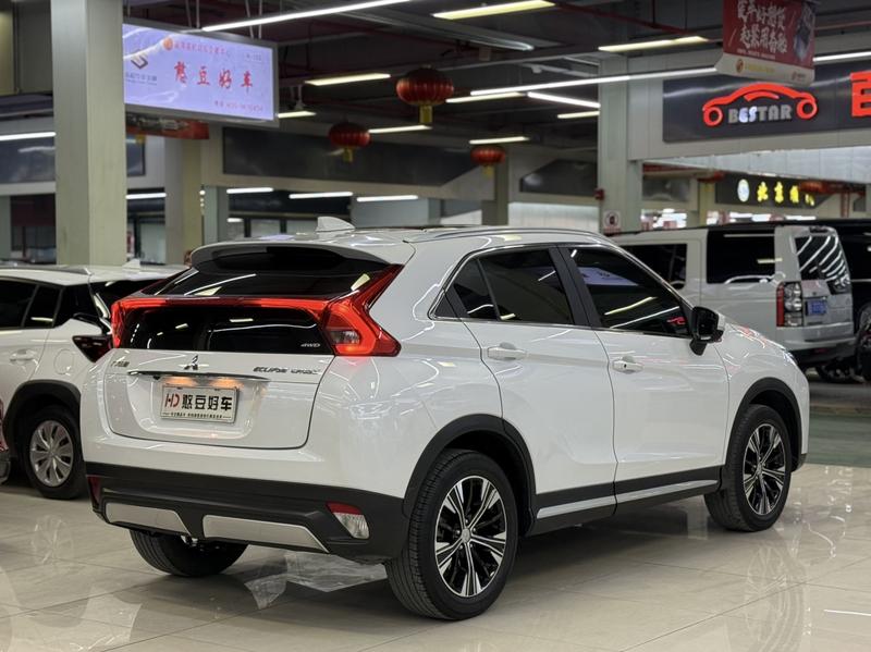 Mitsubishi Eclipse Cross, 2022 — фото 4 из 12