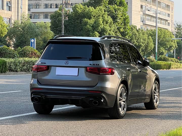 Mercedes-Benz GLB-Class AMG, 2022 — фото 3 из 9