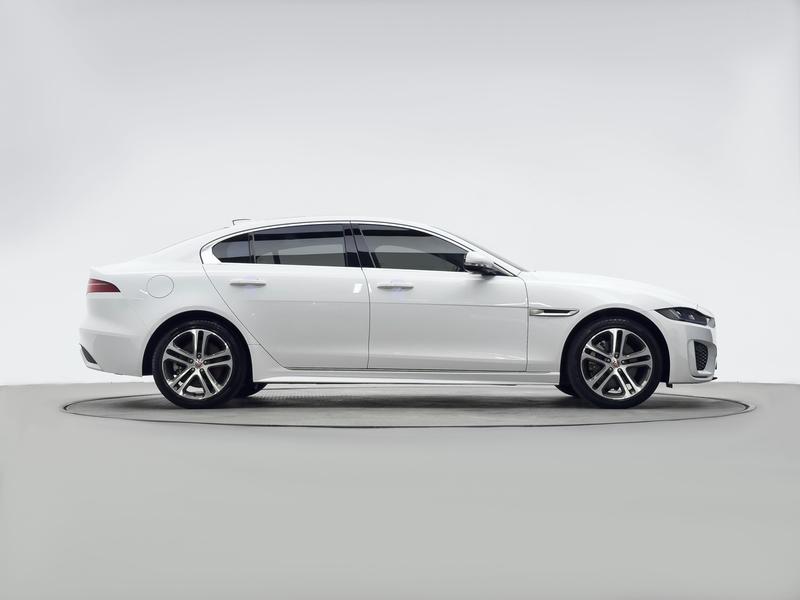 Jaguar XE L, 2022 — фото 8 из 12