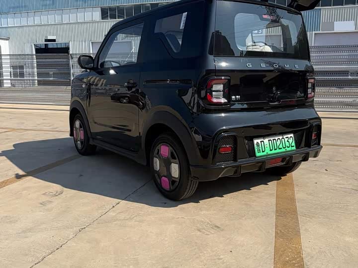 Geely Galaxy Panda Mini, 2026 — фото 9 из 9