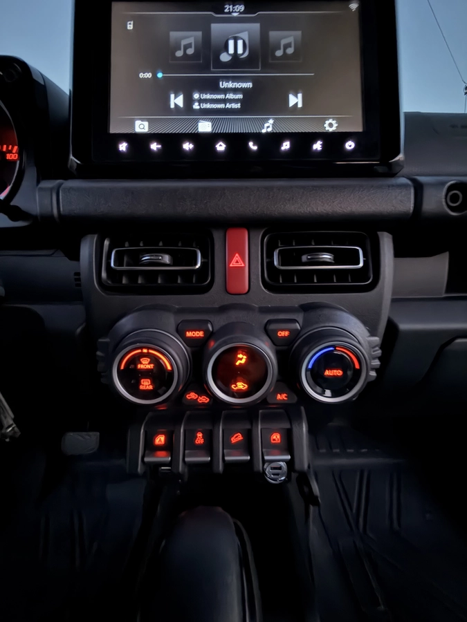 Suzuki Jimny, 2025 — фото 12 из 12
