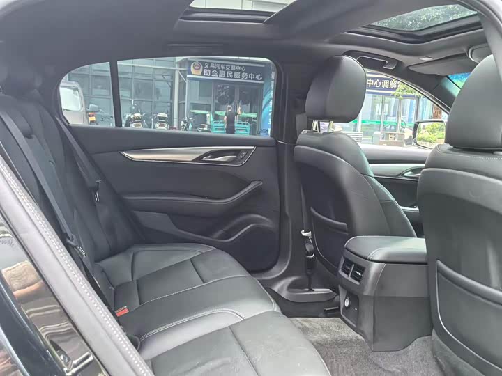 Cadillac CT5, 2023 — фото 5 из 9